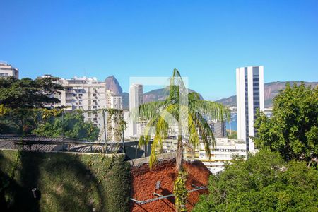 Casa à venda com 780m², 5 quartos e 2 vagasVista