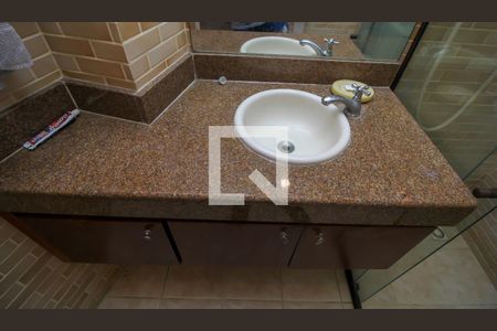 Casa à venda com 780m², 5 quartos e 2 vagasBanheiro 2