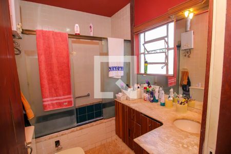 Casa à venda com 780m², 5 quartos e 2 vagasBanheiro da Suíte 2