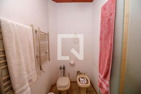 Casa à venda com 780m², 5 quartos e 2 vagasBanheiro da Suíte 1