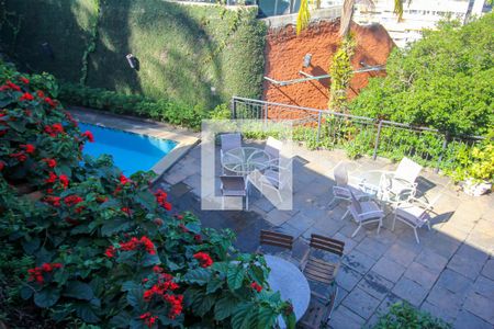 Casa à venda com 780m², 5 quartos e 2 vagasVista