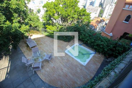 Casa à venda com 780m², 5 quartos e 2 vagasVista