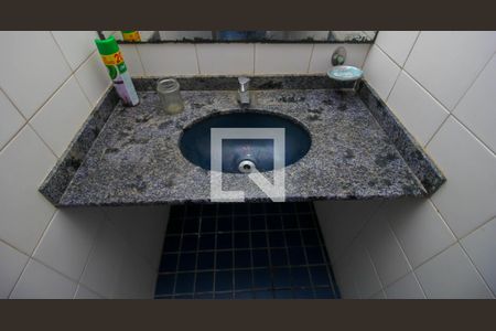 Casa à venda com 780m², 5 quartos e 2 vagasBanheiro 2