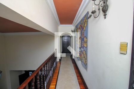 Casa à venda com 780m², 5 quartos e 2 vagasCorredor