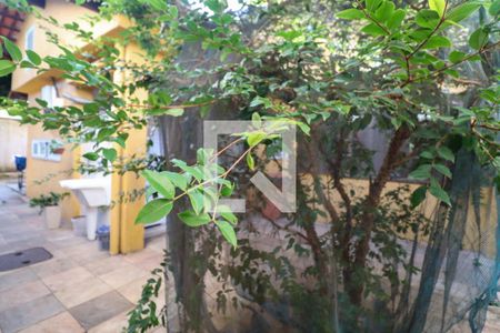 Casa de condomínio à venda com 450m², 5 quartos e 4 vagas Casa de condomínio à venda com 450m², 5 quartos e 4 vagasQuintal