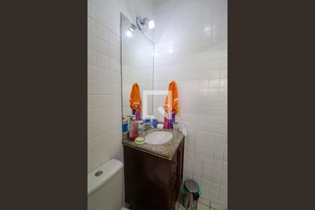 Casa de condomínio à venda com 450m², 5 quartos e 4 vagas Casa de condomínio à venda com 450m², 5 quartos e 4 vagasBanheiro da Suíte 4