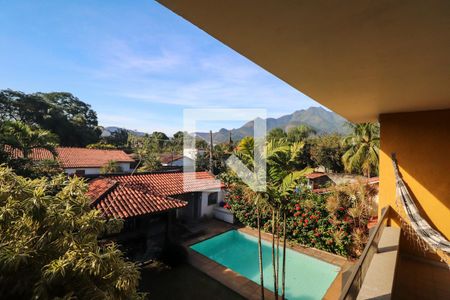 Casa de condomínio à venda com 450m², 5 quartos e 4 vagas Casa de condomínio à venda com 450m², 5 quartos e 4 vagasVaranda da Suíte master