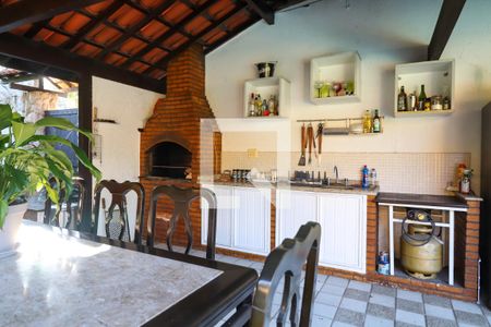 Casa de condomínio à venda com 450m², 5 quartos e 4 vagas Casa de condomínio à venda com 450m², 5 quartos e 4 vagasChurrasqueira