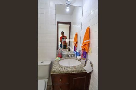 Casa de condomínio à venda com 450m², 5 quartos e 4 vagas Casa de condomínio à venda com 450m², 5 quartos e 4 vagasBanheiro da Suíte 4