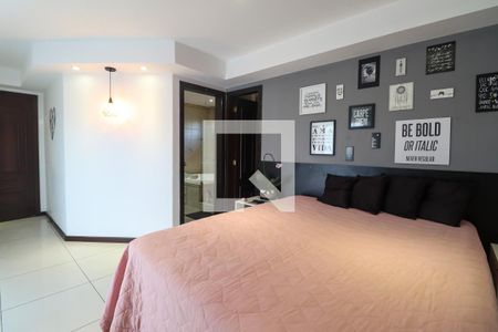 Casa de condomínio à venda com 450m², 5 quartos e 4 vagas Casa de condomínio à venda com 450m², 5 quartos e 4 vagasSuíte master