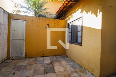 Casa de condomínio à venda com 450m², 5 quartos e 4 vagas Casa de condomínio à venda com 450m², 5 quartos e 4 vagasQuintal