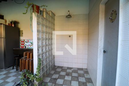 Casa de condomínio à venda com 450m², 5 quartos e 4 vagas Casa de condomínio à venda com 450m², 5 quartos e 4 vagasSaúna