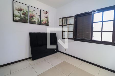 Casa de condomínio à venda com 450m², 5 quartos e 4 vagas Casa de condomínio à venda com 450m², 5 quartos e 4 vagasSuíte 3