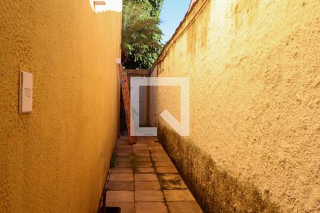 Casa de condomínio à venda com 450m², 5 quartos e 4 vagas Casa de condomínio à venda com 450m², 5 quartos e 4 vagasCorredor