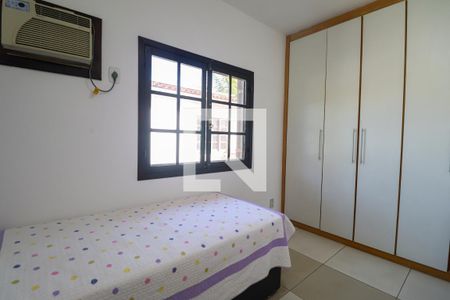 Casa de condomínio à venda com 450m², 5 quartos e 4 vagas Casa de condomínio à venda com 450m², 5 quartos e 4 vagasSuíte 2