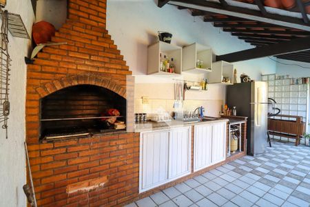 Casa de condomínio à venda com 450m², 5 quartos e 4 vagas Casa de condomínio à venda com 450m², 5 quartos e 4 vagasChurrasqueira