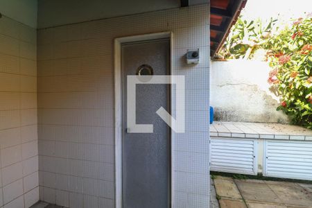 Casa de condomínio à venda com 450m², 5 quartos e 4 vagas Casa de condomínio à venda com 450m², 5 quartos e 4 vagasSaúna