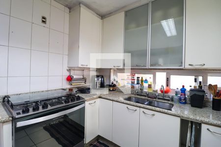 Casa de condomínio à venda com 450m², 5 quartos e 4 vagas Casa de condomínio à venda com 450m², 5 quartos e 4 vagasCozinha