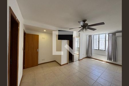 Apartamento à venda com 156m², 3 quartos e 2 vagasSuíte 1