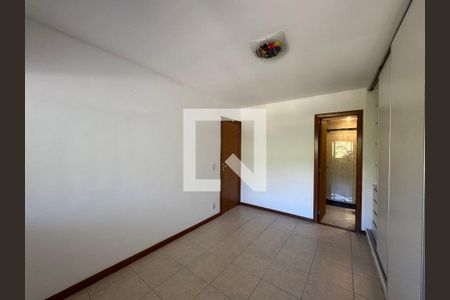 Apartamento à venda com 156m², 3 quartos e 2 vagasSuíte 2