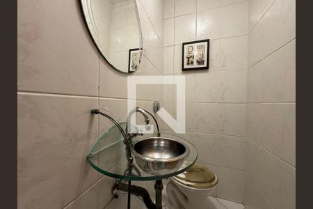 Apartamento à venda com 156m², 3 quartos e 2 vagasLavabo