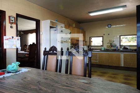 Casa de condomínio à venda com 1400m², 5 quartos e 4 vagasCozinha - Armários