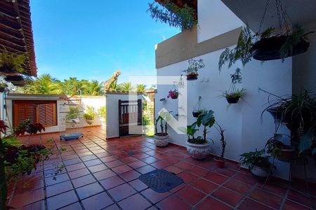 Casa de condomínio à venda com 1400m², 5 quartos e 4 vagasÁrea de Serviço