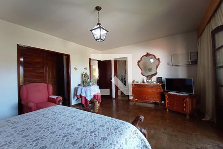 Casa de condomínio à venda com 1400m², 5 quartos e 4 vagasQuarto 6 - Suíte