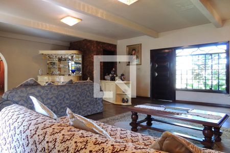 Casa de condomínio à venda com 1400m², 5 quartos e 4 vagasSala de Estar