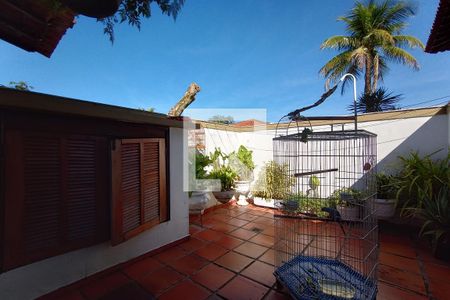 Casa de condomínio à venda com 1400m², 5 quartos e 4 vagasÁrea de Serviço