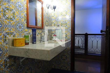 Casa de condomínio à venda com 1400m², 5 quartos e 4 vagasLavabo 1