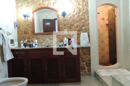 Casa de condomínio à venda com 1400m², 5 quartos e 4 vagasBanheiro da Suíte 6