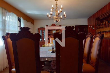 Casa de condomínio à venda com 1400m², 5 quartos e 4 vagasSala de Jantar