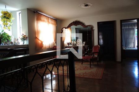 Casa de condomínio à venda com 1400m², 5 quartos e 4 vagasHall social 2