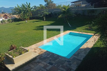 Casa de condomínio à venda com 1400m², 5 quartos e 4 vagasPiscina