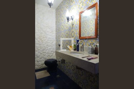 Casa de condomínio à venda com 1400m², 5 quartos e 4 vagasLavabo 1