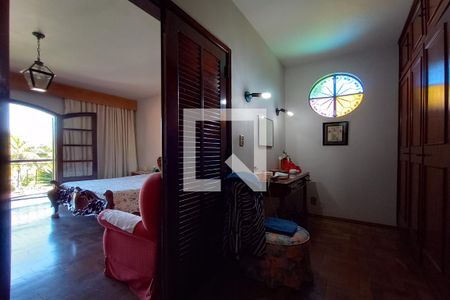 Casa de condomínio à venda com 1400m², 5 quartos e 4 vagasCloset do quarto