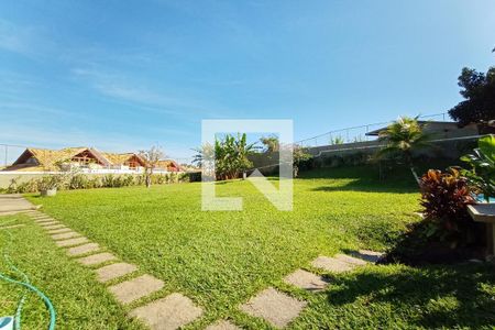 Casa de condomínio à venda com 1400m², 5 quartos e 4 vagasQuintal