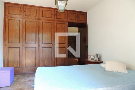 Casa de condomínio à venda com 1400m², 5 quartos e 4 vagasQuarto 4 - Armários