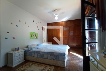 Casa de condomínio à venda com 1400m², 5 quartos e 4 vagasQuarto 5 - Suíte