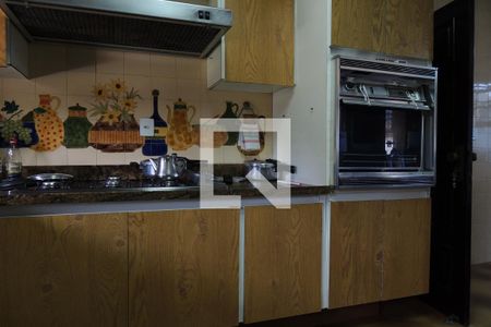 Casa de condomínio à venda com 1400m², 5 quartos e 4 vagasCozinha - Armários