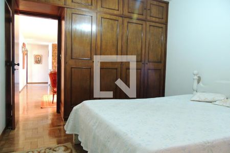 Casa de condomínio à venda com 1400m², 5 quartos e 4 vagasQuarto 3 - Armários