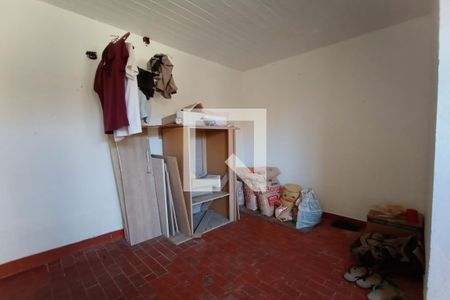 Casa de condomínio à venda com 1400m², 5 quartos e 4 vagasEdicula