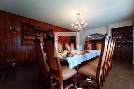 Casa de condomínio à venda com 1400m², 5 quartos e 4 vagasSala de Jantar