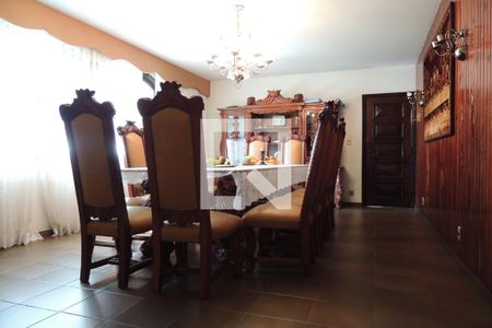 Casa de condomínio à venda com 1400m², 5 quartos e 4 vagasSala de Jantar