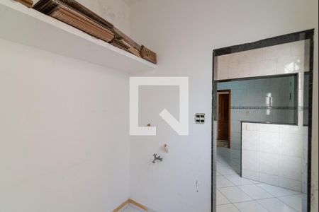Apartamento para alugar com 80m², 2 quartos e sem vagaQuarto de Serviço