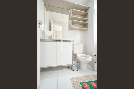 Apartamento à venda com 127m², 3 quartos e 3 vagasBanheiro da suíte 02