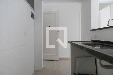 Cozinha de apartamento para alugar com 1 quarto, 32m² em José Menino, Santos