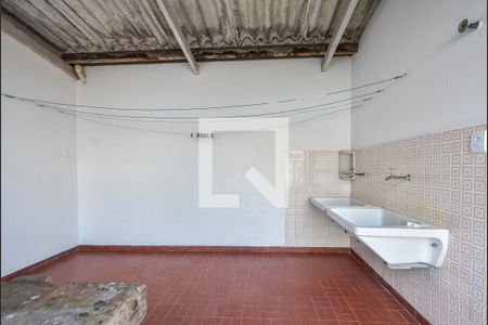 Casa à venda com 150m², 3 quartos e 1 vagaLavanderia