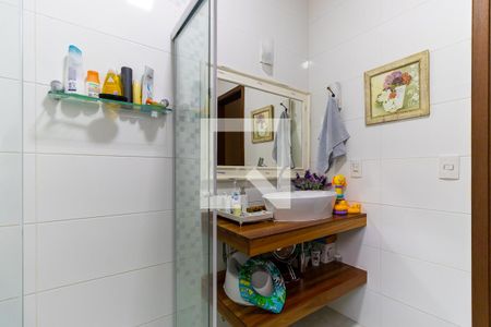 Casa à venda com 149m², 3 quartos e 2 vagasBanheiro social